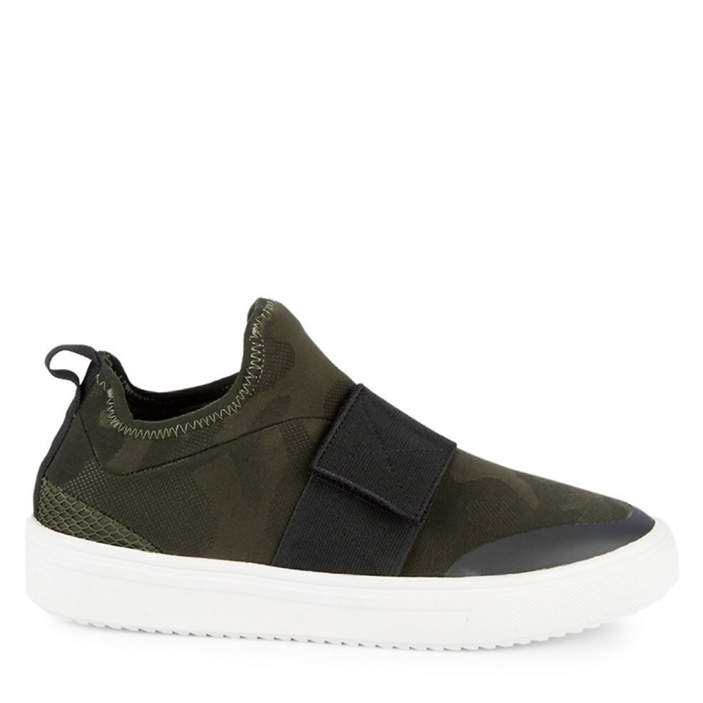Steve Madden camp athletic shoe